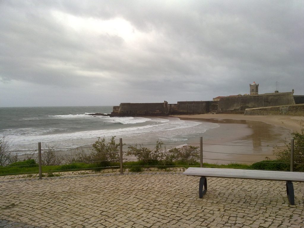 Praia da Torre (Forte de São Julião)